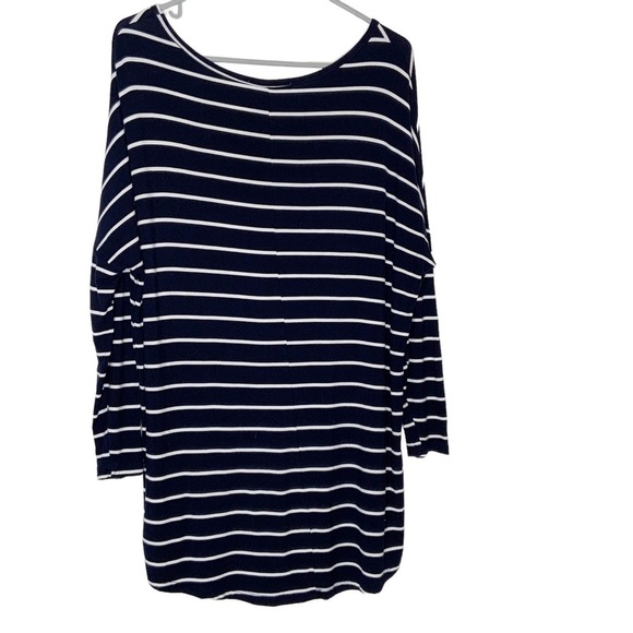 Sin + Sinners black striped top. High low with long sleeves. Size L - Picture 4 of 6